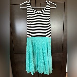 Mint dress with buttons down the back